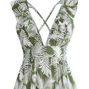 CUPSHE V Neck Leafy Ruffle Trim Dress Above The Knee Length Dress 🆕 with tags!